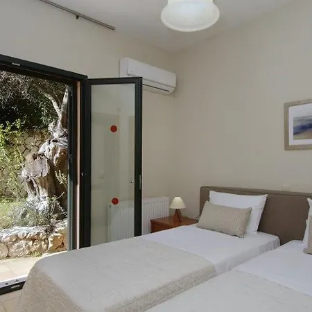 Ithaki Kefalonia Λουρδάτα